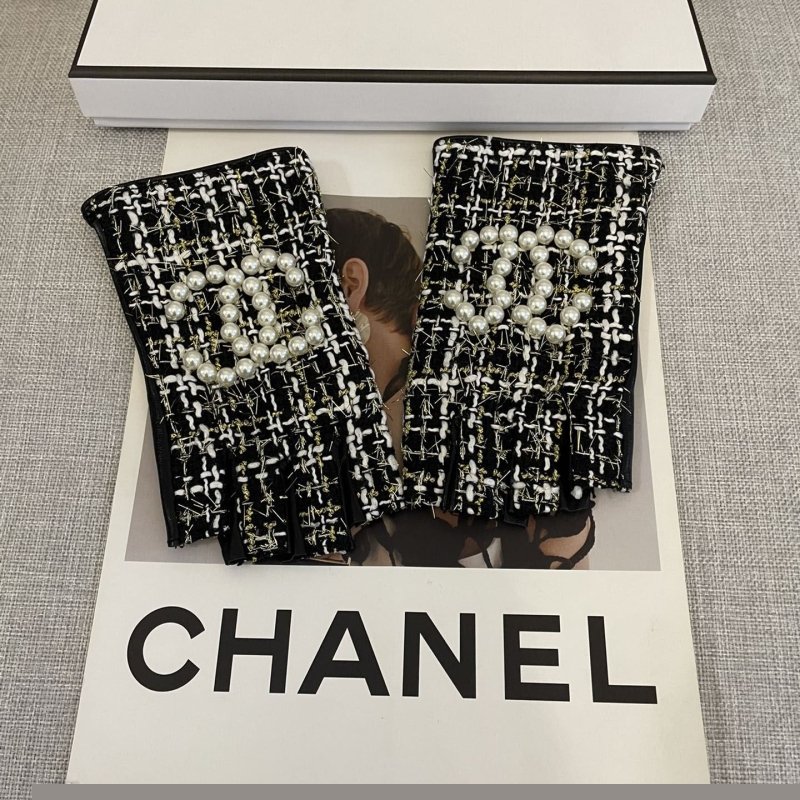 Ch*el