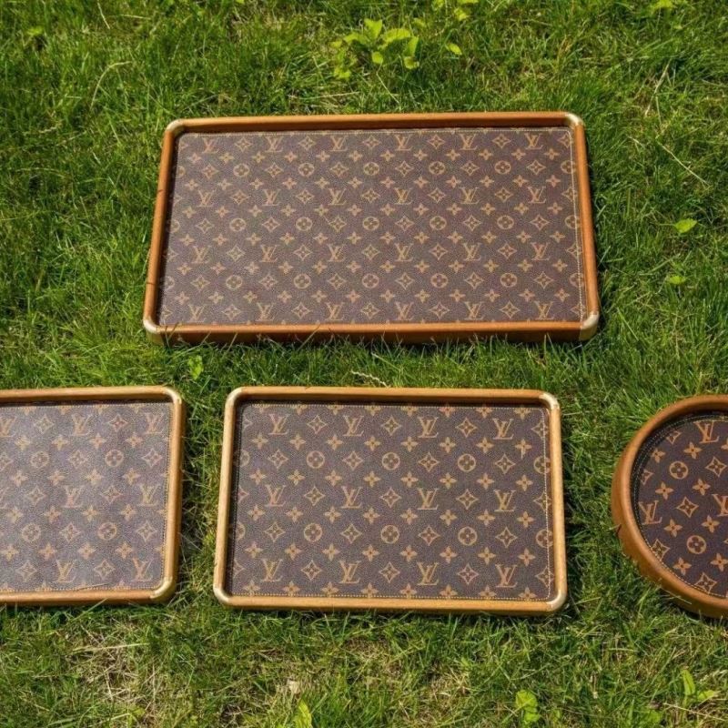 LV